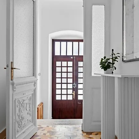 White Imperial Appartamento